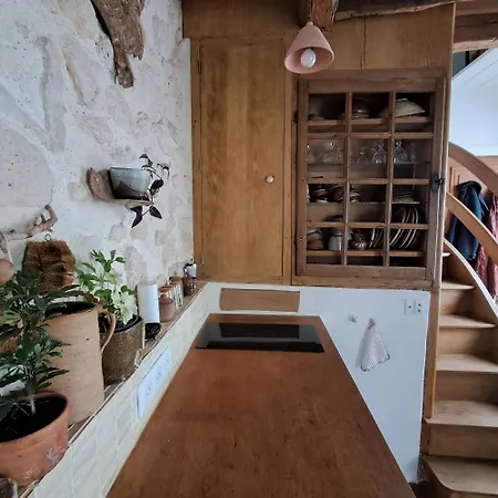 Unit 019 Ile Saint Louis Duplex Cosy Flat 3 Pax *