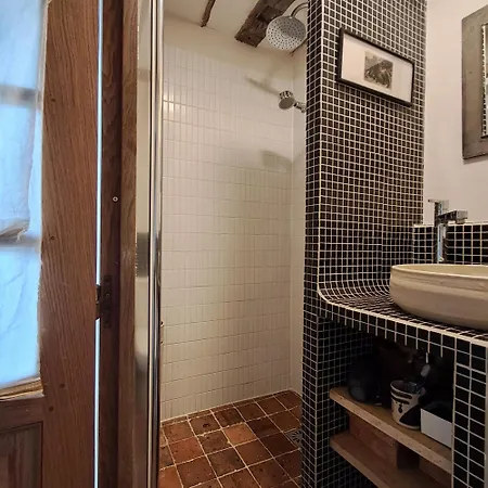 Unit 019 Ile Saint Louis Duplex Cosy Flat 3 Pax Lägenhet